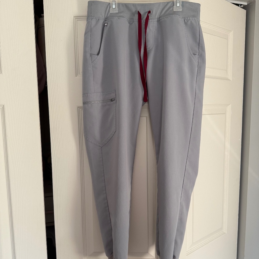 FIGS Cement Zamora Jogger Scrub Pants - Medium